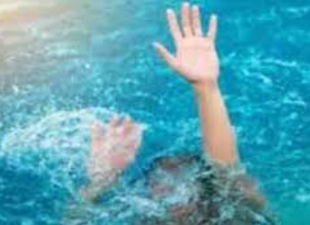 महीसागर नदी में नहाते समय एक ही परिवार के चार लोगों की डूबकर मौत