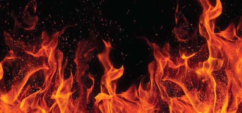 धमतरी में नगर निगम स्कूल में लगी भीषण आग