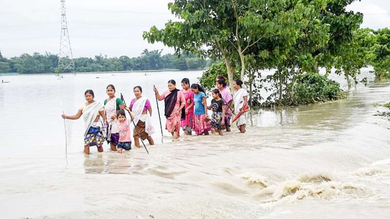 असम में बाढ़ के हालात में सुधार, बारिश में कमी से घटा नदियों का जलस्तर; अब भी 1.7 लाख लोग प्रभावित
