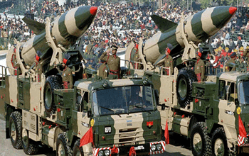 परमाणु हथियार की दौड़ में पाकिस्तान से आगे निकला भारत, चीन का जखीरा भी बढ़ा: रिपोर्ट…