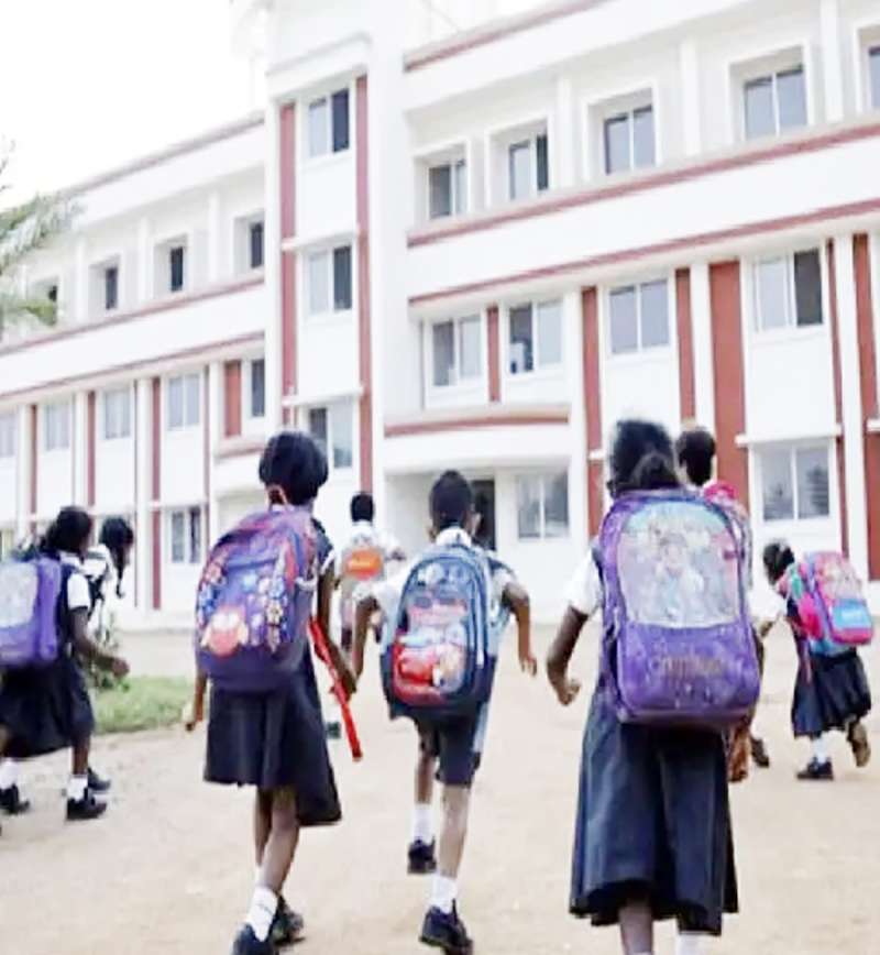 जबलपुर में निजी स्कूल नहीं खुलने पर कलेक्टर ने की मीटिंग, संचालक बोले- गर्मी के कारण नहीं खोले स्कूल