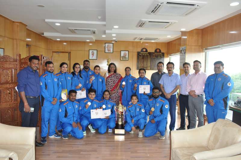  रेल पावर लिफ्टिंग चैम्पियनशिप: रेलवे की टीम को रनर अप का खिताब, महाप्रबंधक ने दी बधाई