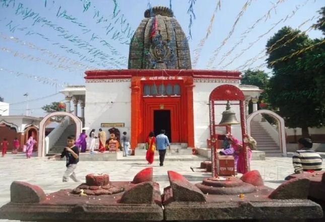 बिहार में यहां हैं सूर्यदेव का मंदिर, काले पत्थर की है प्रतिमा…लगी हैं सोने की आंखें, जानें मान्यता