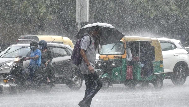 दिल्ली-NCR समेत इन राज्यों में होगी जमकर बारिश, IMD ने जारी किया रेड अलर्ट