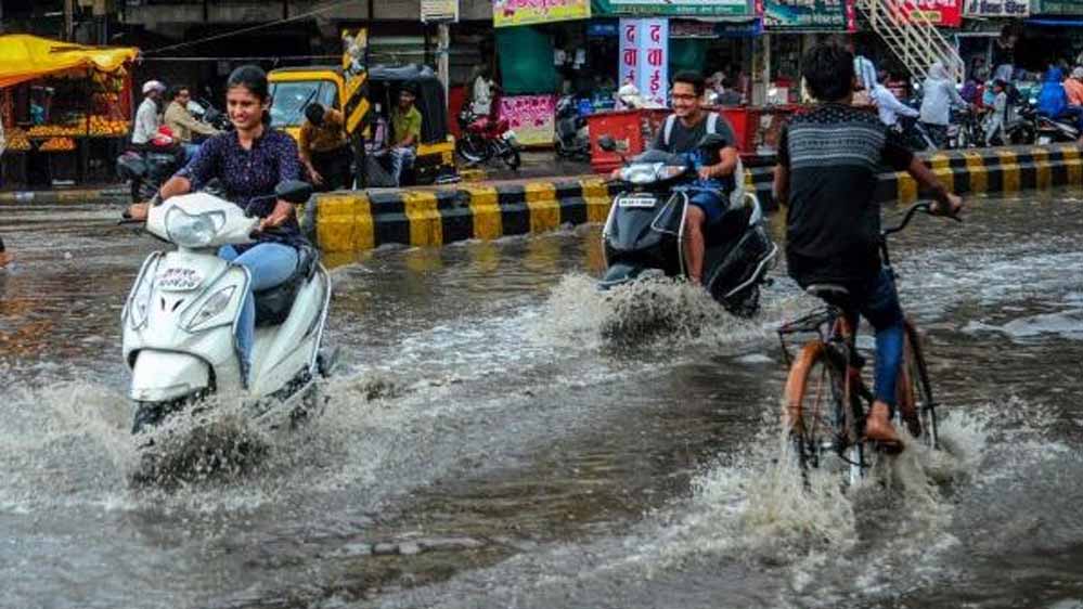 रायपुर में जोरदार बारिश, 25 जिलों में भारी बारिश का अलर्ट, मां-बेटे की मौत