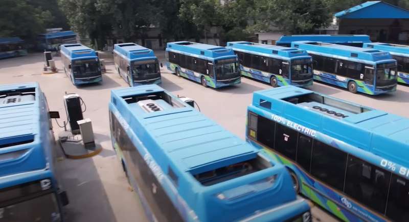 DTC बस ऐप से अब पता करें बस की लोकेशन, स्टॉप पर गाड़ी न रोकने पर होगी कार्रवाई