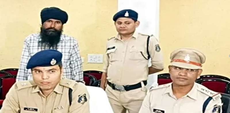 छत्तीसगढ़ पुलिस की बड़ी कार्रवाई : 32 लाख की अफीम के साथ अंतरराज्यीय तस्कर गिरफ्तार