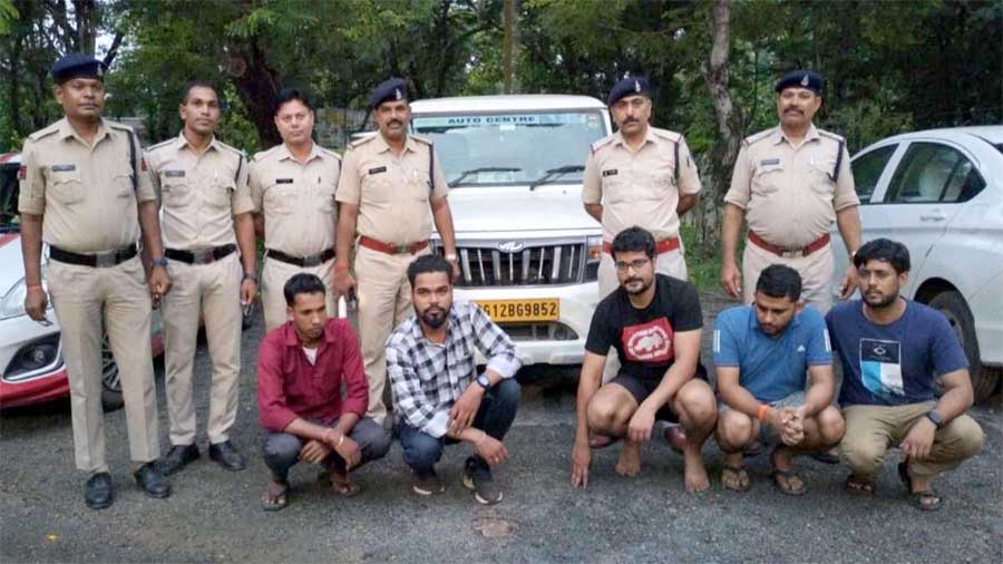 नकली पुलिस बनकर बायपास पर कर रहे थे वसूली, पुलिस ने 5 आरोपियों को किया गिरफ्तार