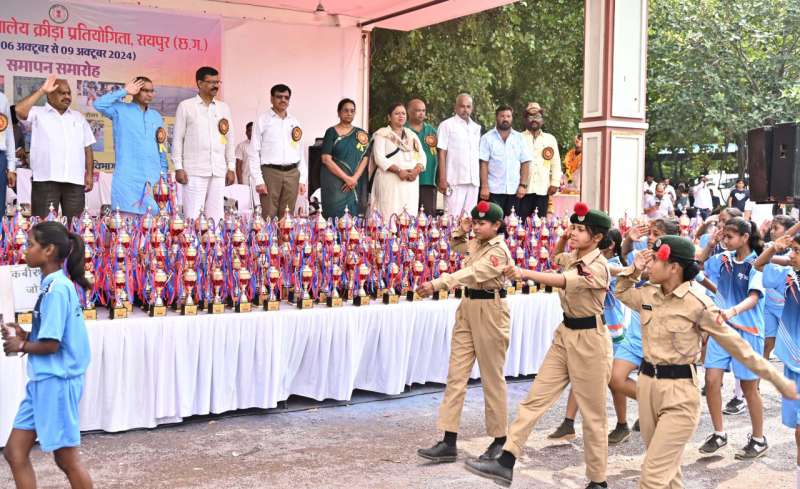 सफलता के लिए संघर्ष, त्याग और समर्पण की भावना जरूरत: मंत्री टंक राम वर्मा