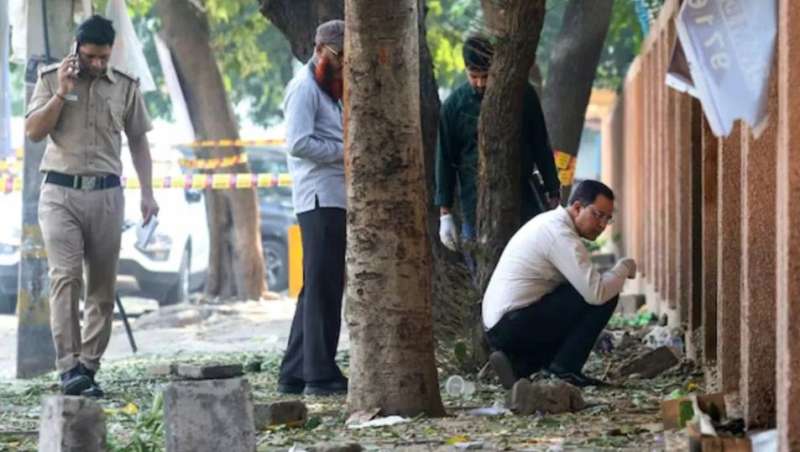 मेरा घर हिल गया ऐसा धुआं कभी नहीं देखा कितना तेज था दिल्ली ब्लास्ट चश्मदीद ने बताया