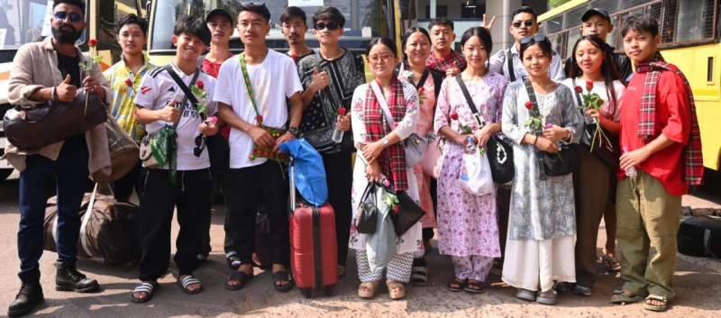 जनजातीय गौरव दिवस पर प्रस्तुति देने अरूणाचल प्रदेश, उत्तराखण्ड, तेलंगाना, राजस्थान और सिक्किम के आदिवासी नर्तक दल राजधानी पहुँचे