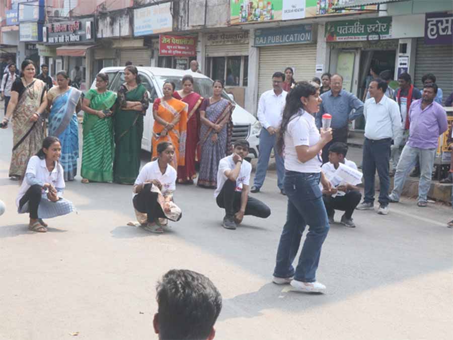 मतदाता जागरूकता पर जागरूकता रैली एवं नुक्कड़ नाटक