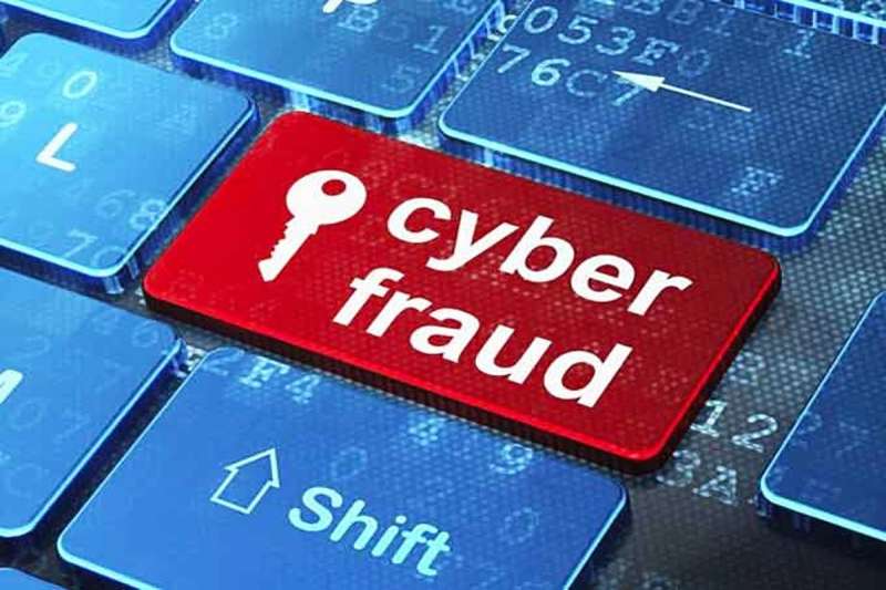 Cyber Fraud: बैंक अधिकारी बनकर किया फोन, अकाउंट से उड़ाए 2.50 लाख…