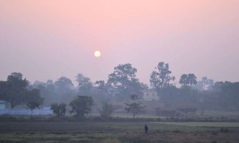 छत्तीसगढ़ के कुछ जिलों में ठंड से राहत, सरगुजा में तापमान गिरने से शीतलहर का खतरा