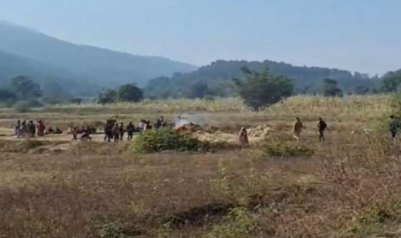 गिरीडीह में ठंड से बचने के लिए पुआल में सो रहे मां-बेटे की आग में जलकर मौत