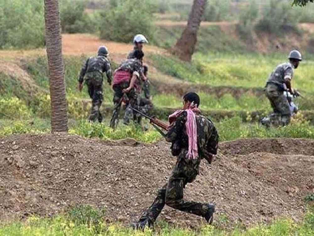 छत्तीसगढ़-अबूझमाड़ में सुरक्षाबलों से रात से चल रही मुठभेड़, नक्सलियों के बड़े कैडर के मरने और भारी नुकसान की संभावना