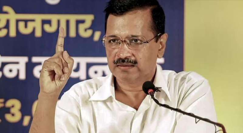 अरविंद केजरीवाल पर फिर हमला समझें सियासी नफा-नुकसान का गणित