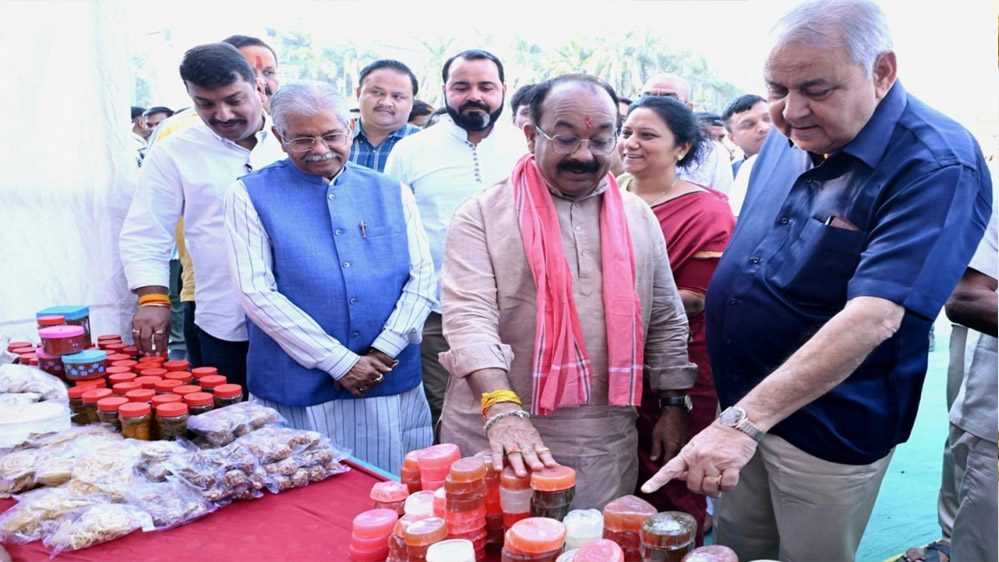 रायपुर : स्थानीय उत्पादों को बाजार उपलब्ध कराने और महिलाओं को सशक्त बनाने का जरिया है सरस मेला – अरुण साव