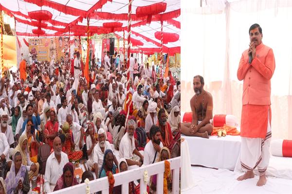 मुख्यमंत्री डॉ. यादव ने की ओंकारेश्वर में माँ नर्मदा की पूजा और आरती, कहा- श्रीकृष्ण ने जहां की लीलाएं और जहां पड़े उनके चरण, सभी देवस्थानों को तीर्थ के रूप में करेंगे विकसित…