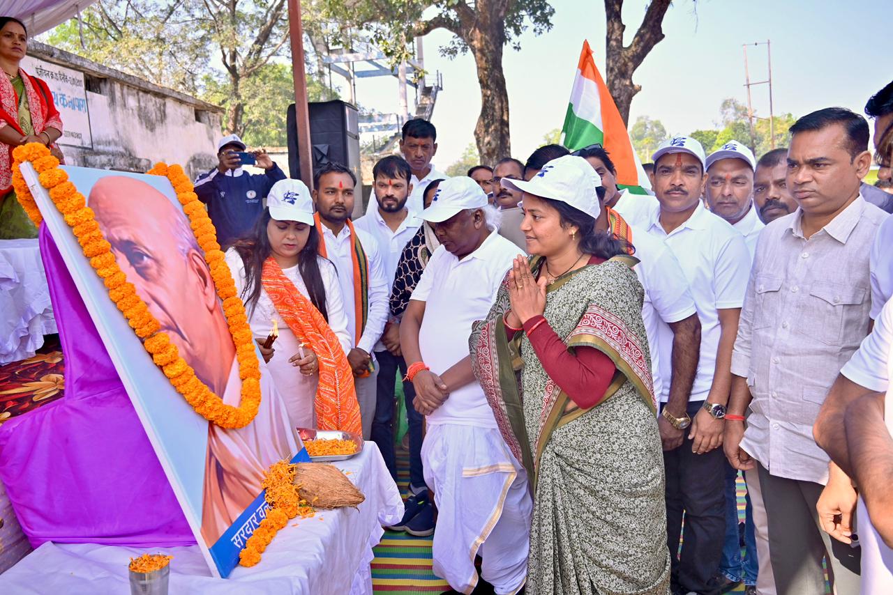 सरदार वल्लभभाई पटेल की 150वीं जयंती पर सूरजपुर में भव्य “यूनिटी मार्च”…. सरदार वल्लभभाई पटेल की 150वीं जयंती पर सूरजपुर में भव्य “यूनिटी मार्च”….