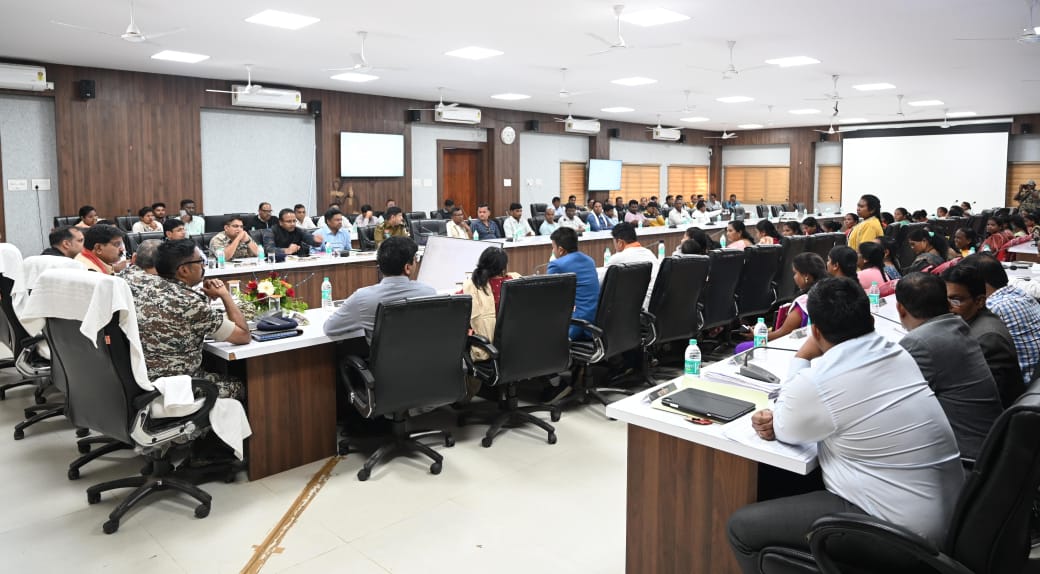 बीजापुर के विकास में महिला समूहों की भूमिका अहम – उपमुख्यमंत्री विजय शर्मा…. बीजापुर के विकास में महिला समूहों की भूमिका अहम – उपमुख्यमंत्री विजय शर्मा….