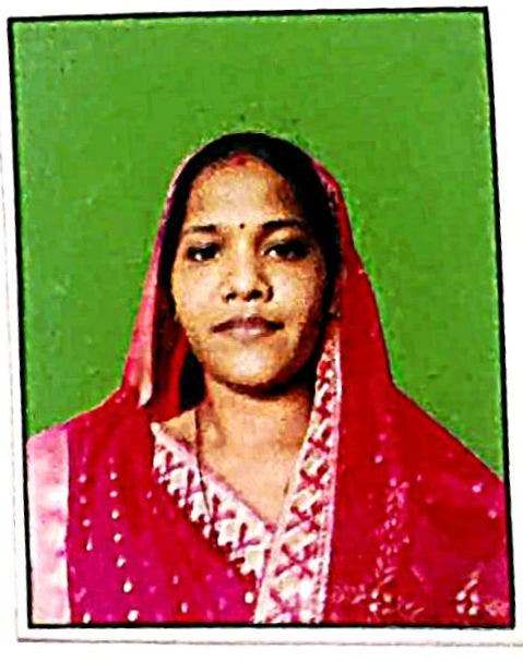 महतारी वंदन योजना की राशि से गीता मरावी ने खरीदी सिलाई मशीन: सिलाई कर प्रतिमाह कमा रही 03 हजार रूपए, बनी आत्मनिर्भर….