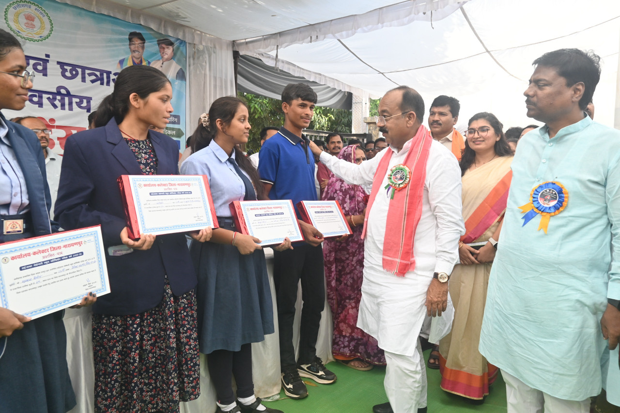 नारायणपुर को मिली विकास की बड़ी सौगात, उप मुख्यमंत्री अरुण साव ने 12.29 करोड़ रूपए के विकास कार्यों का किया भूमिपूजन और लोकार्पण….