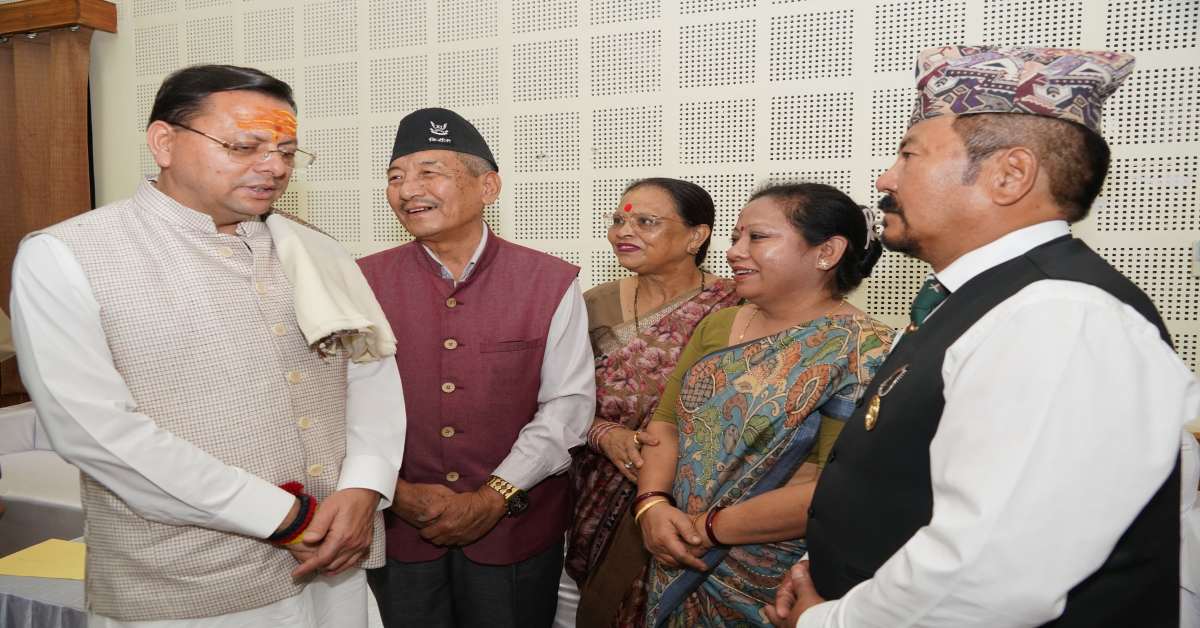 Uttarakhand News- जनसुनवाई के लिए सीएम आवास पहुंची जनता: धामी ने शिकायतों पर लिया संज्ञान, त्वरित समाधान के दिए निर्देश…..