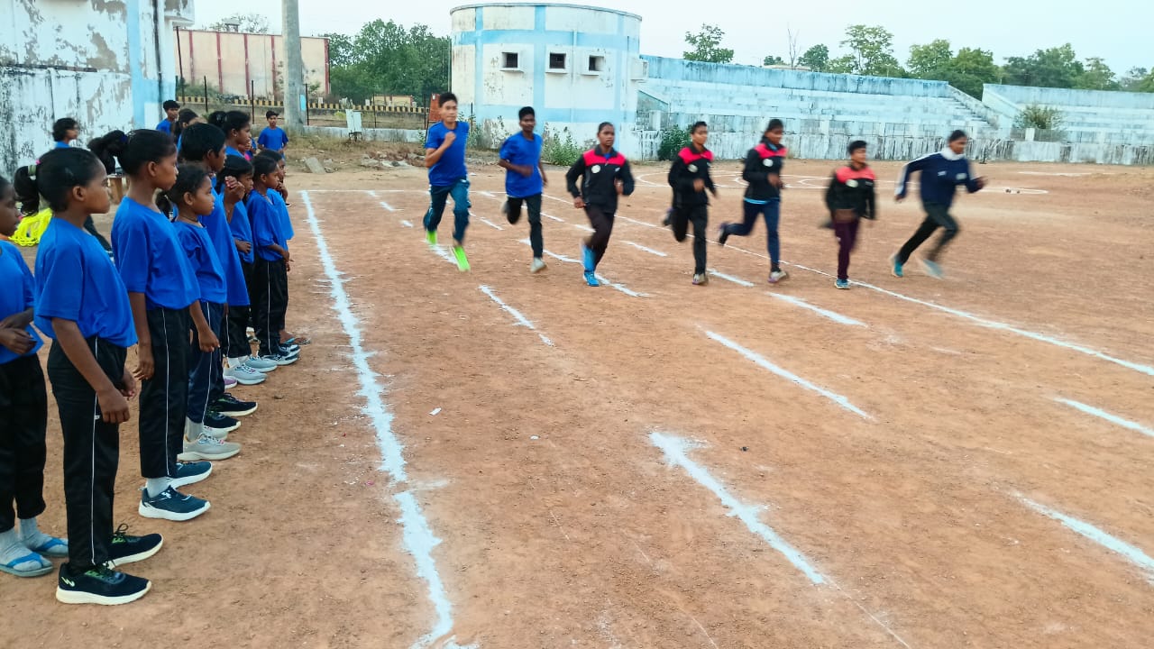 ग्रीष्मकालीन खेल शिविर में निखर रही बच्चों की प्रतिभाएं, 260 खिलाड़ी ले रहे 8 खेलों का प्रशिक्षण, खेल के साथ योग और सामान्य ज्ञान पर भी जोर…..