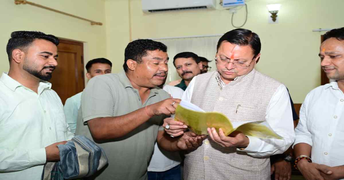 Uttarakhand News: जनता दरबार में एक्शन मोड में दिखे CM धामी, पेयजल से सड़क तक की समस्याओं पर दिए सख्त निर्देश…..