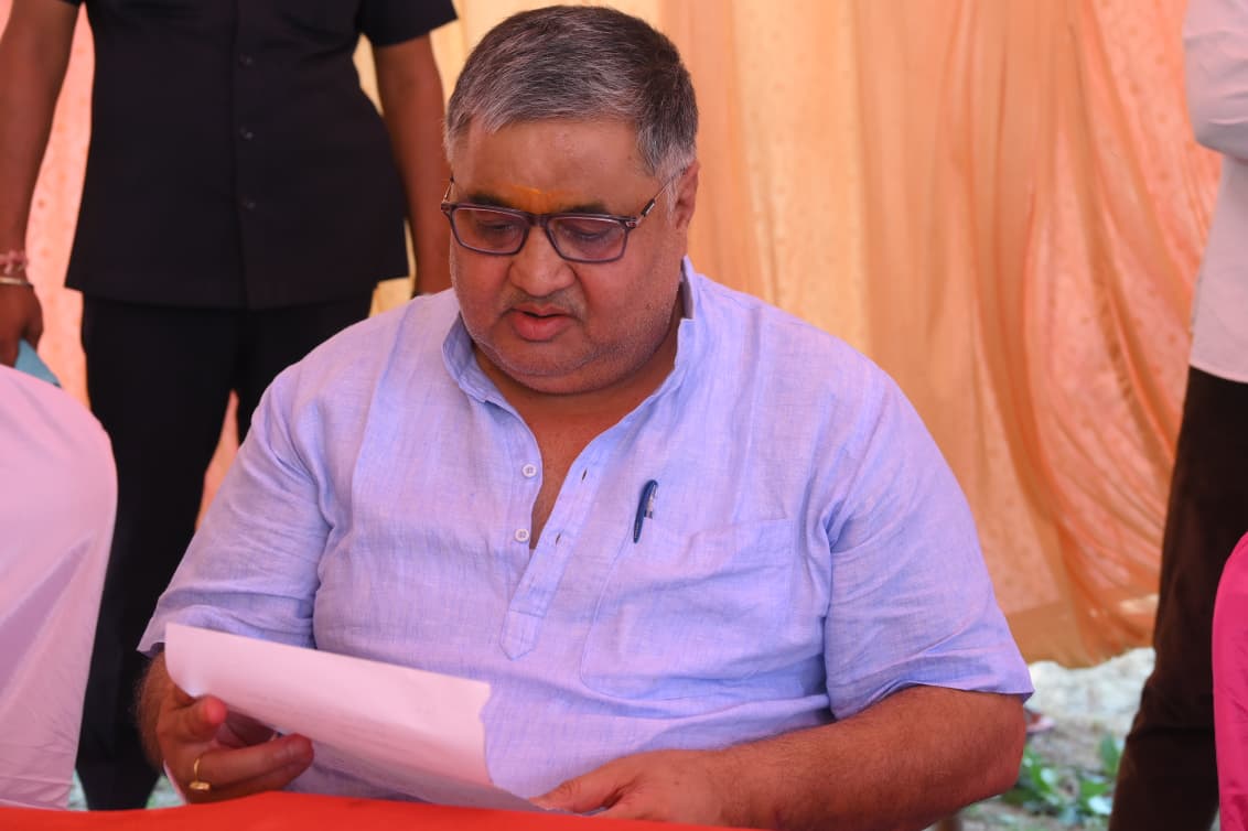 “ग्रामीण क्षेत्रों तक मजबूत सड़क नेटवर्क पहुंचाना सरकार की सर्वाेच्च प्राथमिकता” – मंत्री राजेश अग्रवाल…..