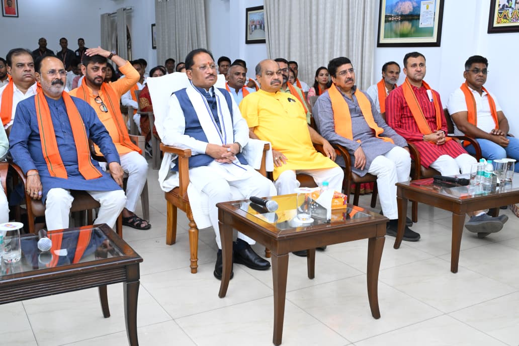 ’मन की बात में गूंजा छत्तीसगढ़ का गौरव: मुख्यमंत्री विष्णुदेव साय ने कहा – यह प्रदेश की प्रतिभा और विरासत को राष्ट्रीय सम्मान मिलने का क्षण’….