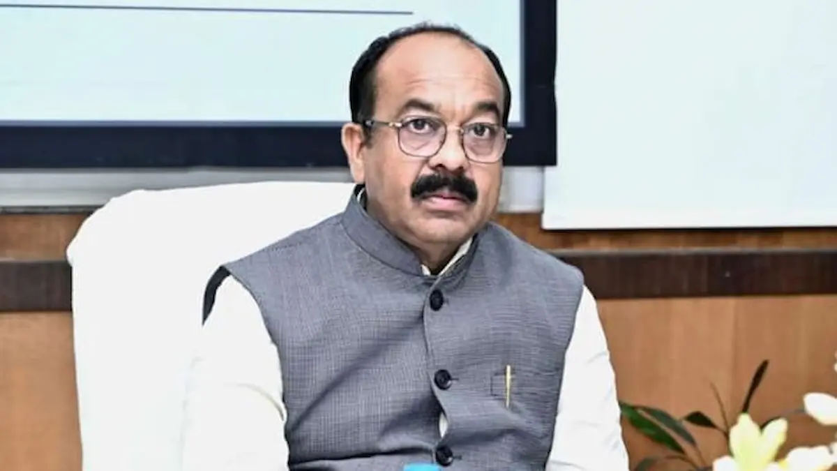 सड़कों और पुलों के निर्माण की धीमी गति पर बिफरे उप मुख्यमंत्री अरुण साव, 2 ठेकेदारों के पंजीयन निरस्त…..