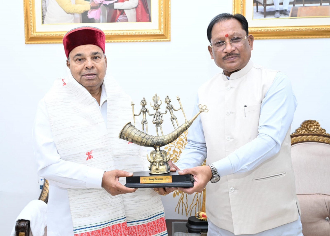 मुख्यमंत्री विष्णुदेव साय से कर्नाटक के राज्यपाल थावरचंद गहलोत ने की सौजन्य भेंट….