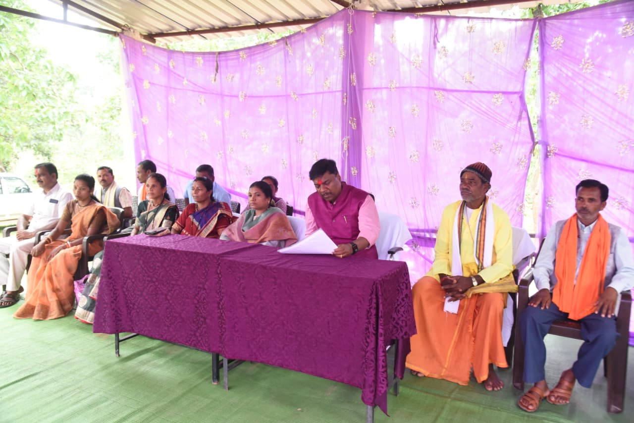 वन मंत्री केदार कश्यप ने ग्राम चेमा में 54 लाख रुपये के विकास कार्यों का किया भूमिपूजन….