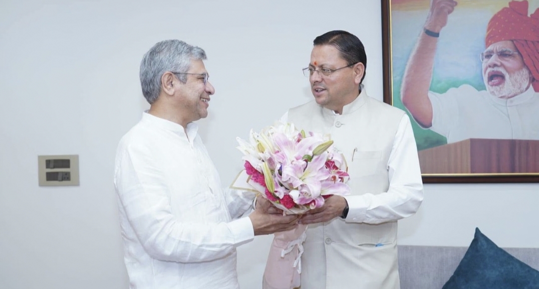 रेल मंत्री से मिले सीएम धामी: मुंबई-दून वंदे भारत पर केंद्र की सहमति; उत्तराखंड में बढ़ेगी रेल कनेक्टिविटी रेल मंत्री से मिले सीएम धामी: मुंबई-दून वंदे भारत पर केंद्र की सहमति; उत्तराखंड में बढ़ेगी रेल कनेक्टिविटी