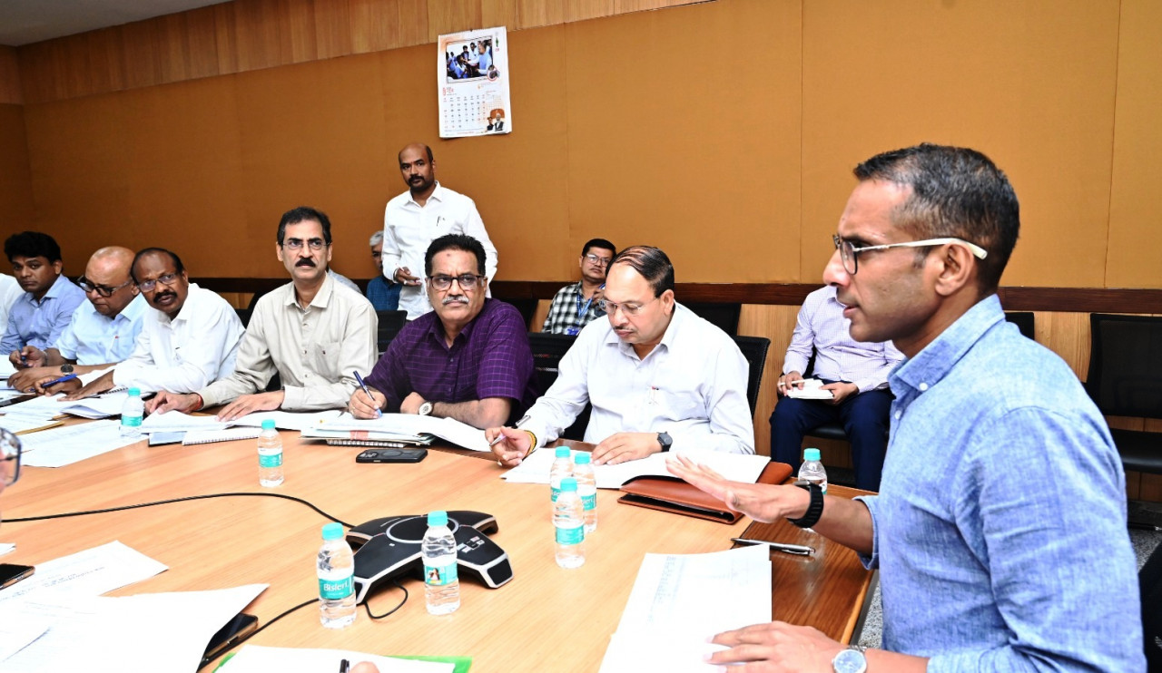 लोक निर्माण विभाग के सचिव ने रेलवे ओवर-ब्रिज एवं रेलवे अंडर-ब्रिज कार्यों की समीक्षा की….