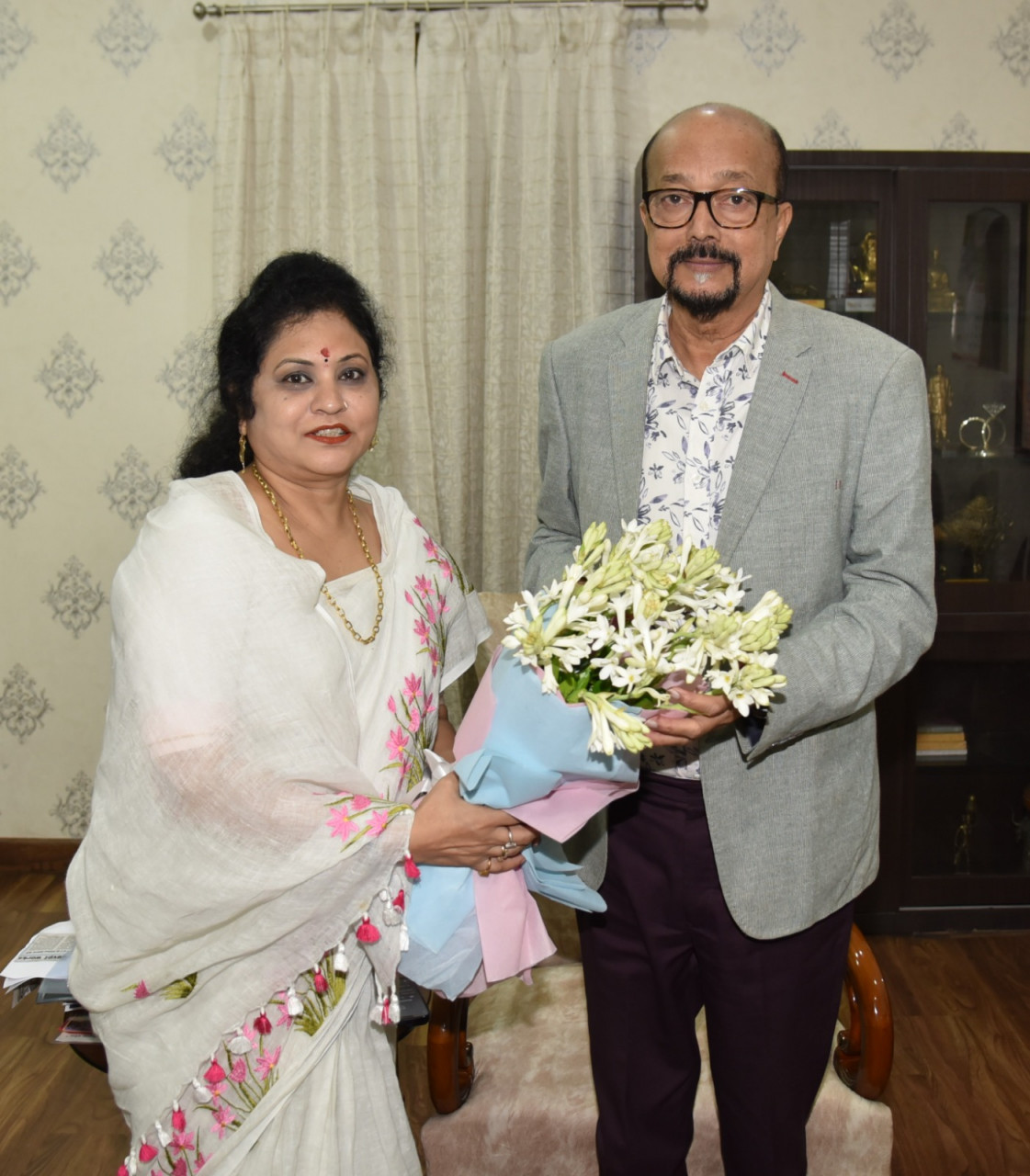राज्यपाल रमेन डेका से महिला आयोग की नव नियुक्त अध्यक्ष डॉ. ममता साहू ने भेंट की…. राज्यपाल रमेन डेका से महिला आयोग की नव नियुक्त अध्यक्ष डॉ. ममता साहू ने भेंट की….