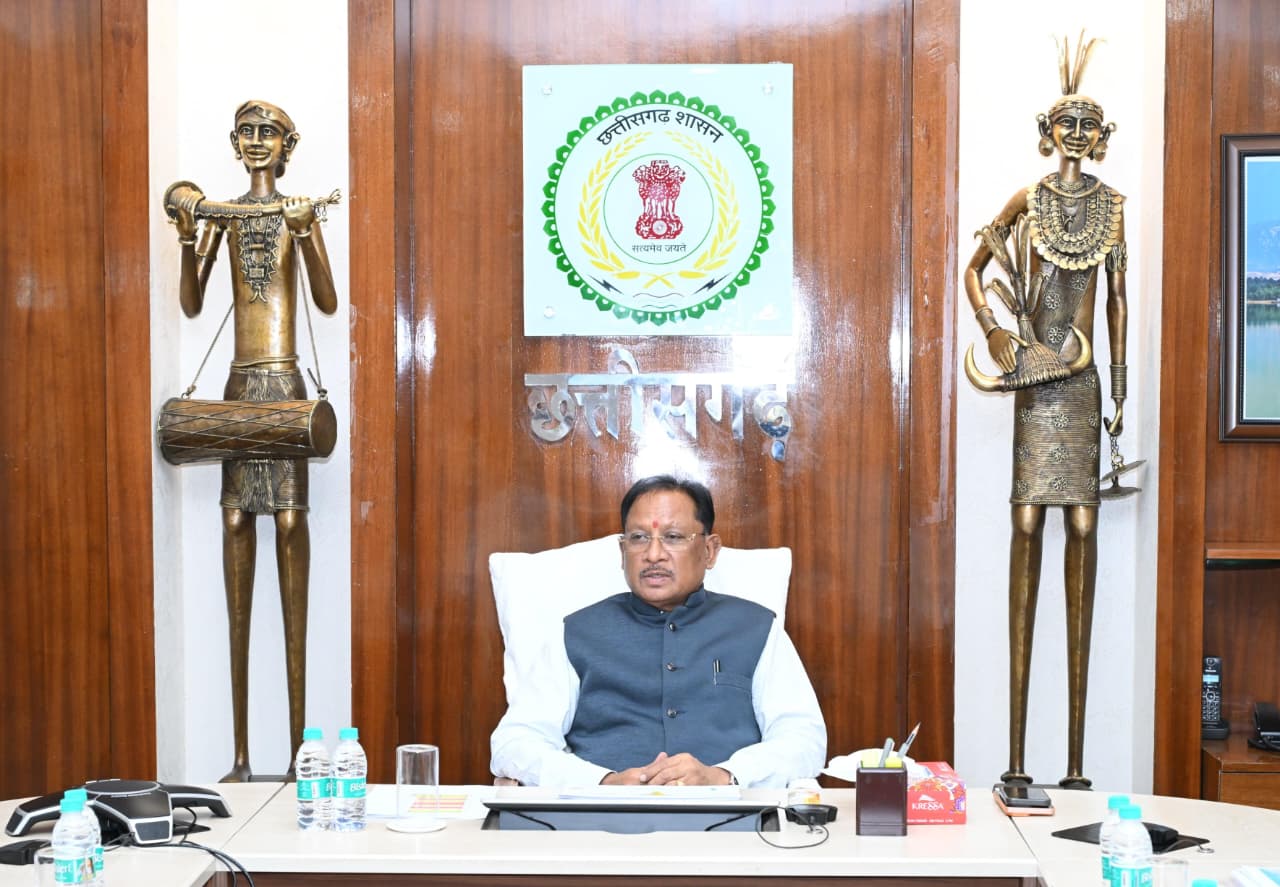 मुख्यमंत्री विष्णु देव साय ने खरीफ-2026 एवं संभावित अल्प वर्षा की तैयारियों की उच्चस्तरीय समीक्षा की….