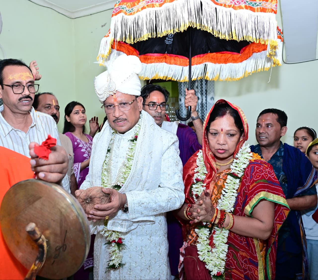 मुख्यमंत्री विष्णुदेव साय ने दोकड़ा की ऐतिहासिक रथयात्रा में निभाई गजपति महाराजा की परंपरा : भगवान श्री जगन्नाथ का रथ खींचकर प्रदेशवासियों के सुख, समृद्धि और खुशहाली की कामना की…..