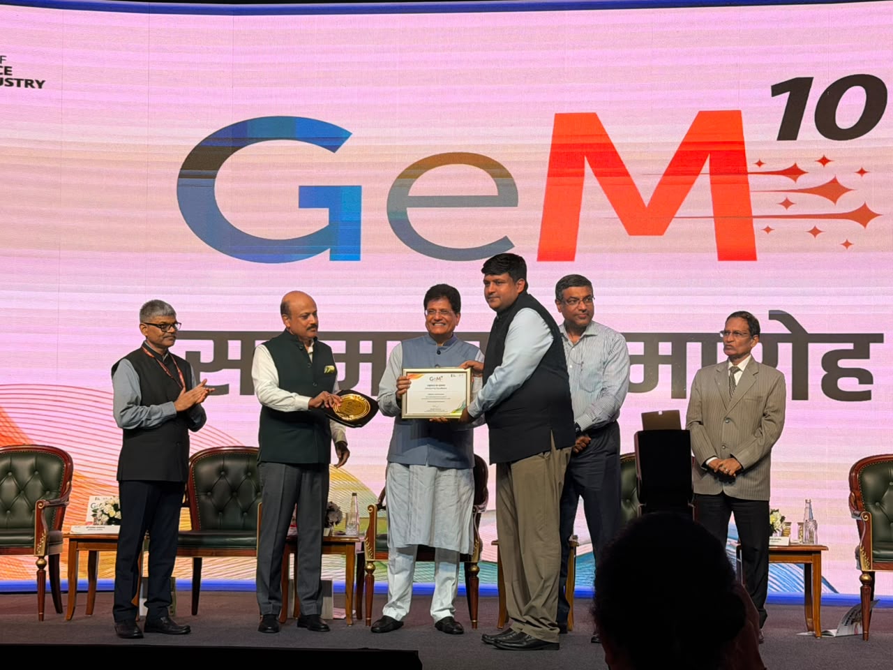 उप मुख्यमंत्री अरुण साव ने बहुउद्देशीय मिनी स्टेडियम और इनडोर हॉल का किया लोकार्पण, नगरवासियों को मिलेंगी खेल एवं अन्य गतिविधियां संचालित करने की सुविधा….. उप मुख्यमंत्री अरुण साव ने बहुउद्देशीय मिनी स्टेडियम और इनडोर हॉल का किया लोकार्पण, नगरवासियों को मिलेंगी खेल एवं अन्य गतिविधियां संचालित करने की सुविधा…..