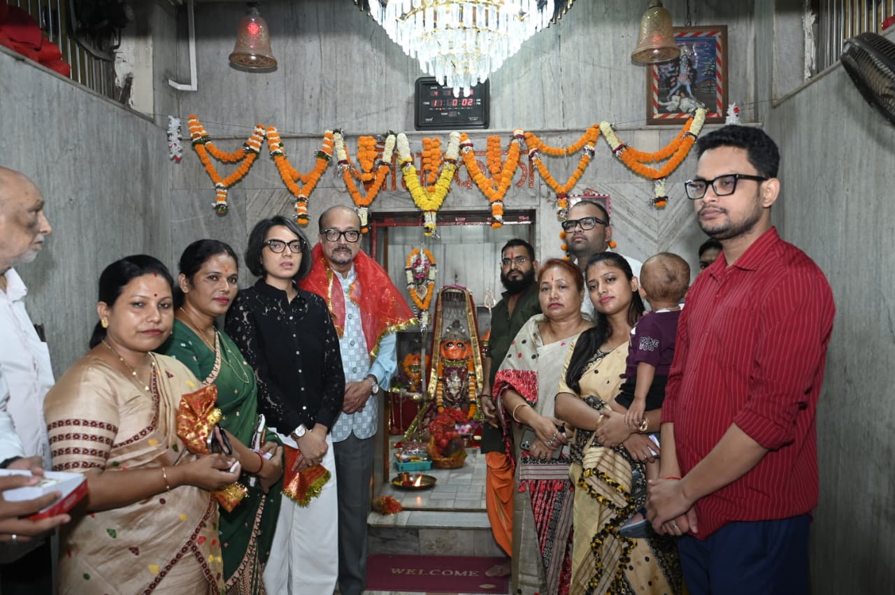 राज्यपाल श्री रमेन डेका ने मां भद्रकाली मंदिर में दर्शन कर की पूजा-अर्चना