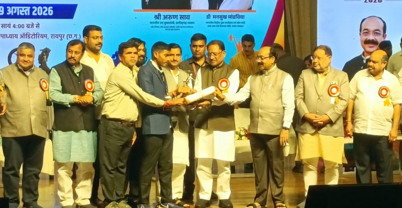 पैरा एथलेटिक्स में लक्की यादव को शहीद राजीव पांडेय पुरस्कार एवं सुखदेव व निखिल को मिला शहीद कौशल यादव पुरस्कार…..