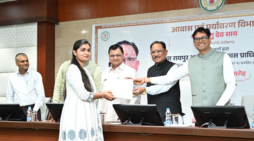 युवाओं को रोजगार, नागरिकों को सुगम सेवाएं और आधुनिक कौशल से जोड़ना हमारी प्राथमिकता : मुख्यमंत्री विष्णु देव साय….