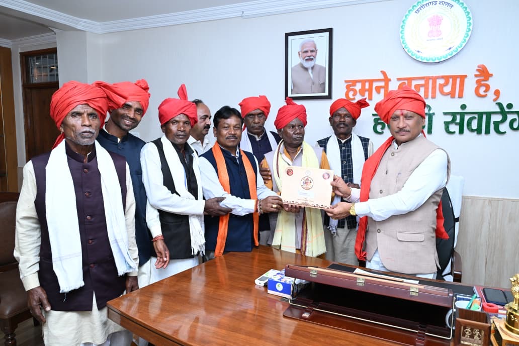 मुख्यमंत्री विष्णु देव साय को बस्तर दशहरा पर्व में शामिल होने का मिला आमंत्रण