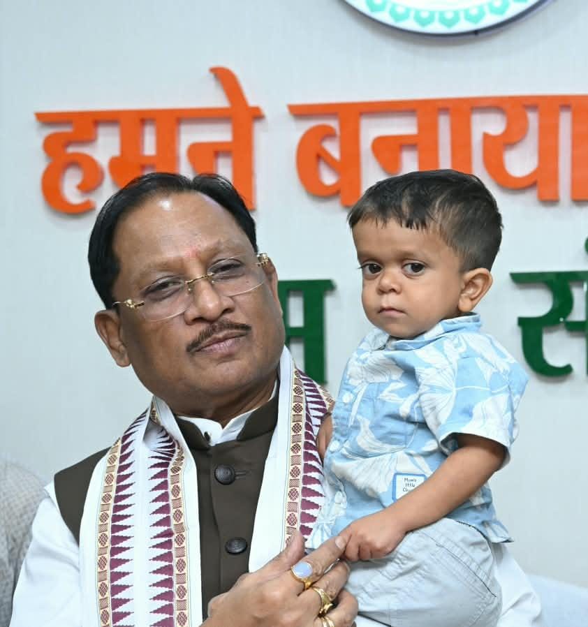 मुख्यमंत्री साय की संवेदनशील पहल से दुर्लभ बीमारी से जूझ रहे 10 वर्षीय रिमोन के परिवार में जगी नई उम्मीद….