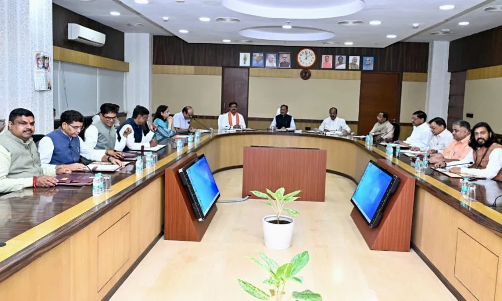 CM विष्णुदेव साय की अध्यक्षता में 27 अक्टूबर को कैबिनेट बैठक, कई अहम मुद्दों पर हो सकती है चर्चा….