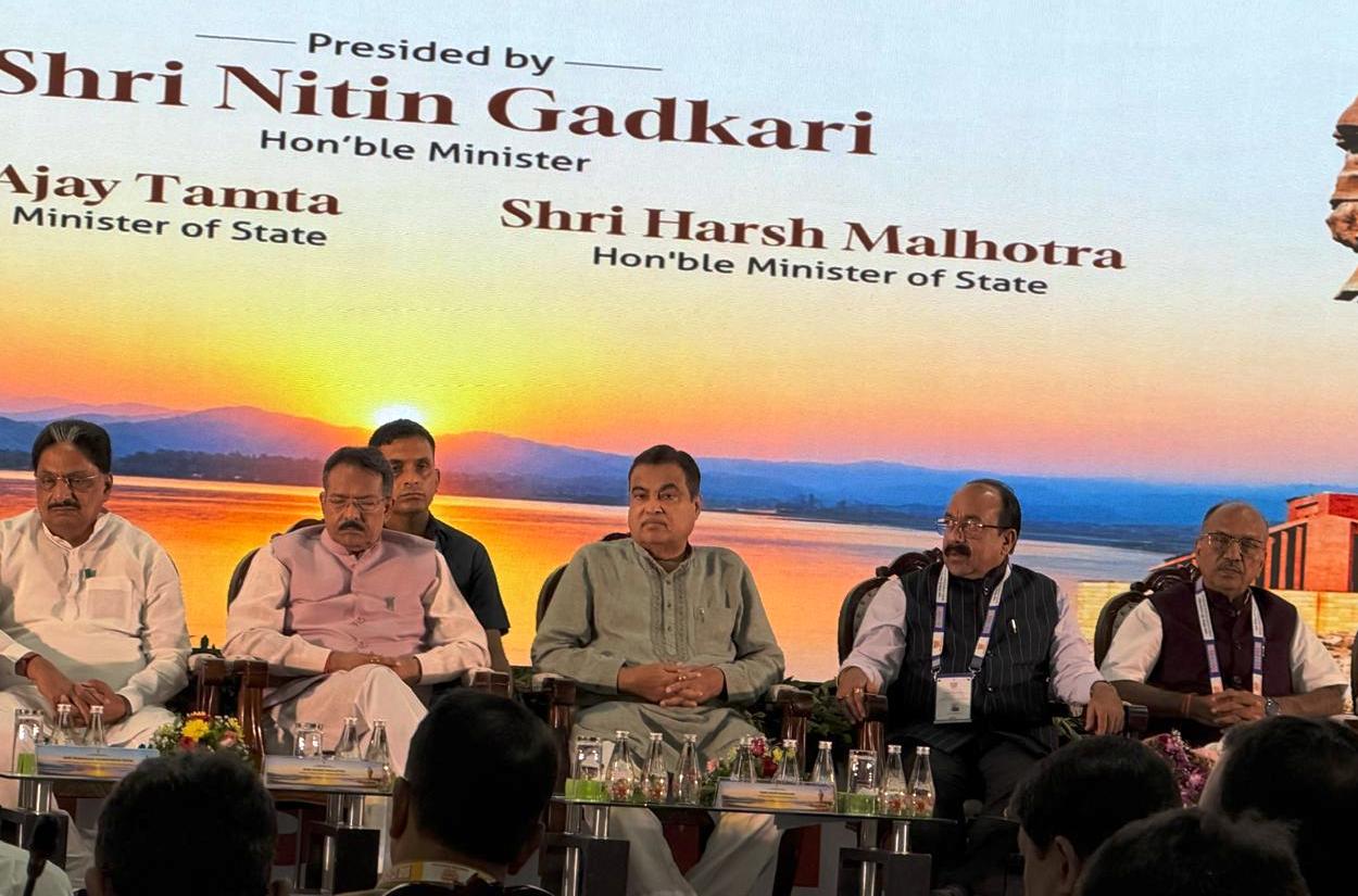 उप मुख्यमंत्री अरुण साव सड़क एवं राष्ट्रीय राजमार्ग पर राष्ट्रीय चिंतन शिविर में हुए शामिल….