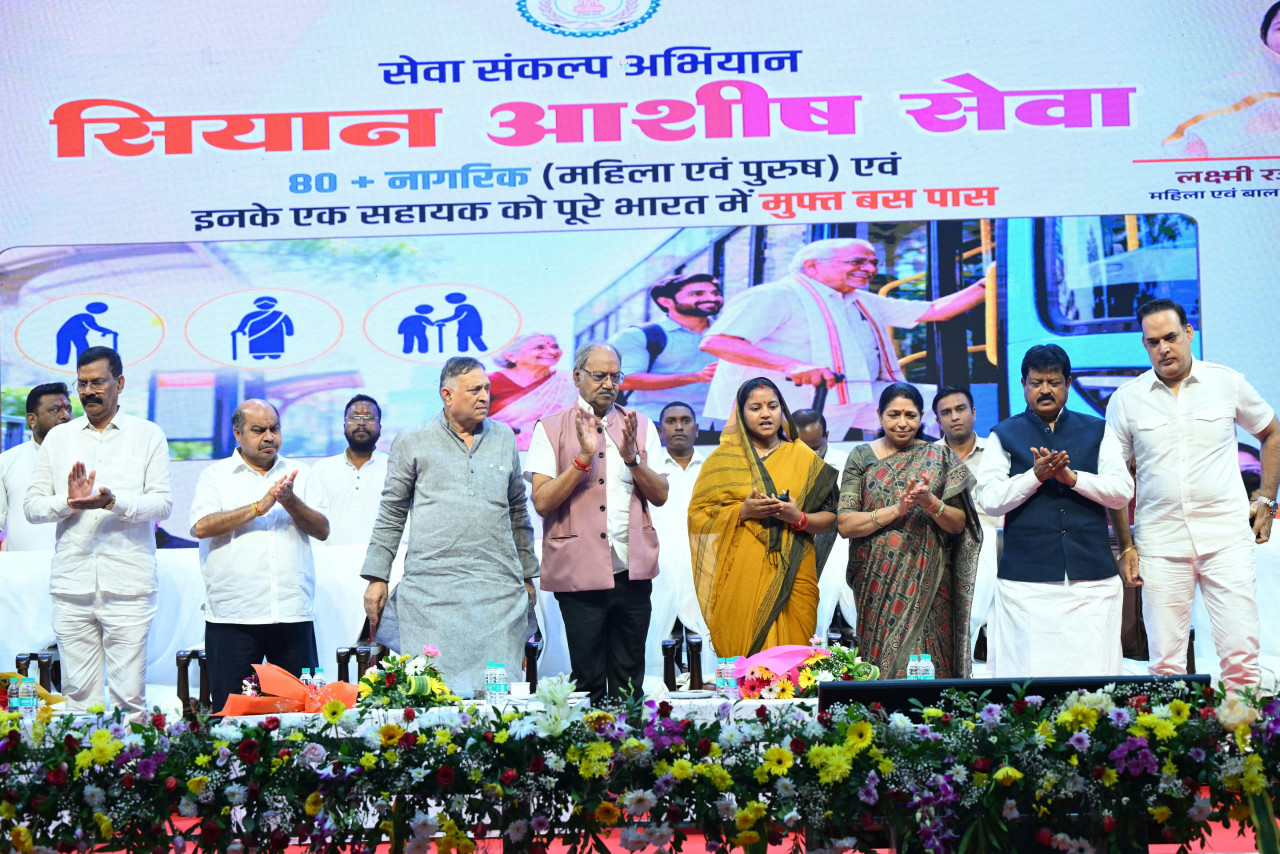 वरिष्ठजनों का अनुभव हमारी शक्ति और उनकी गरिमा हमारी जिम्मेदारी : मंत्री लक्ष्मी राजवाड़े…..