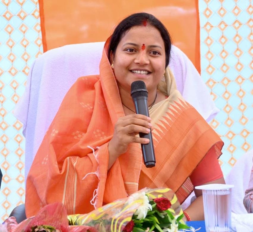 मंत्री लक्ष्मी राजवाड़े की पहल से भटगांव विधानसभा में 6.97 करोड़ रुपये के सड़क-पुल कार्यों को मिली स्वीकृति….. मंत्री लक्ष्मी राजवाड़े की पहल से भटगांव विधानसभा में 6.97 करोड़ रुपये के सड़क-पुल कार्यों को मिली स्वीकृति…..